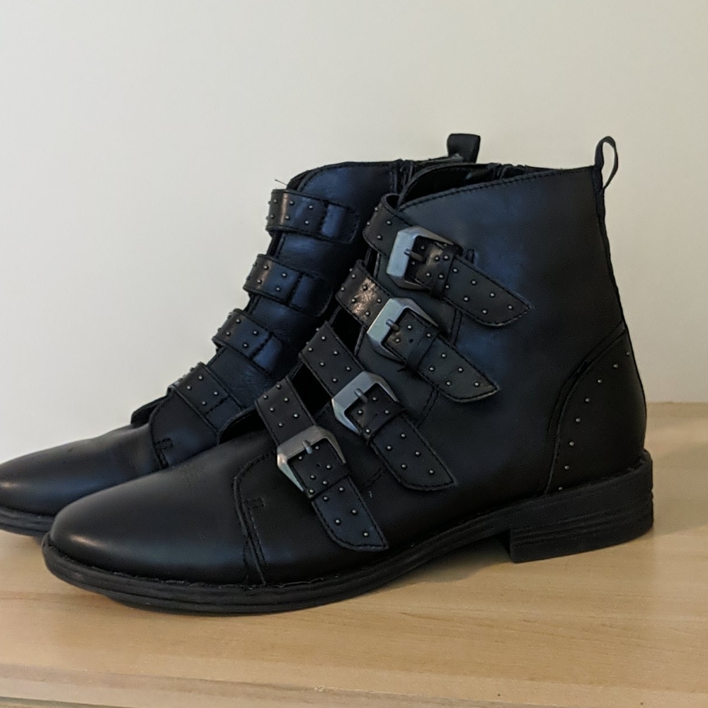 Steve Madden Pursue Black Studded Combat Boots